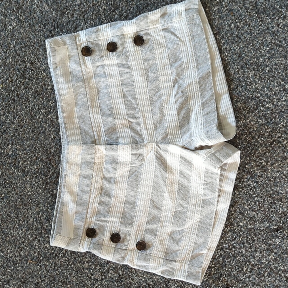3/$15 Ann Taylor LOFT Striped Dress Shorts, Size 4 beachy, Spring/Summer Womens